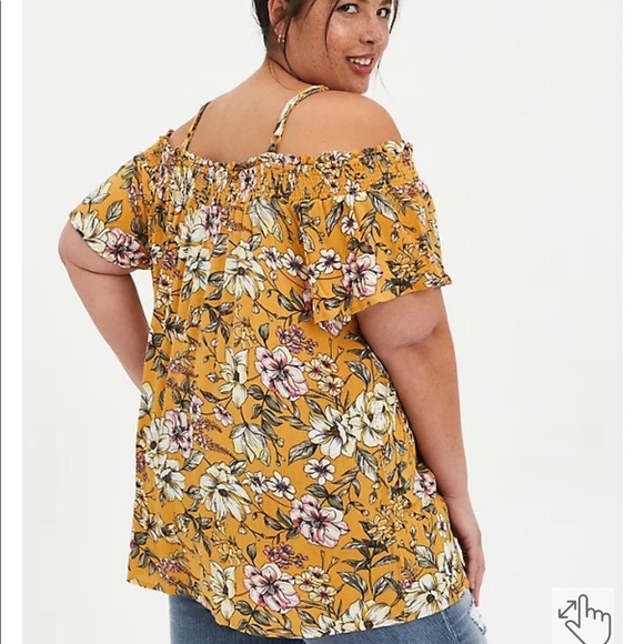 NWT Torrid 3x Yellow Floral Cold Shoulder Blouse!! - Picture 3 of 6